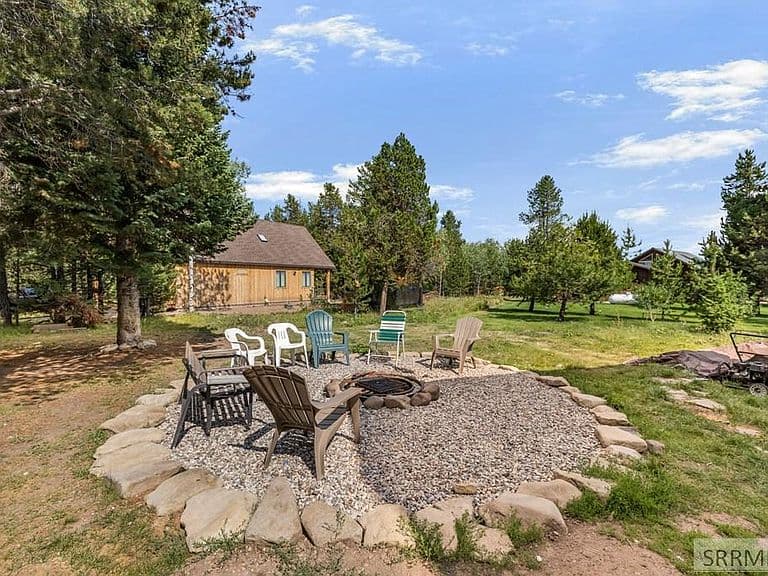 3524 Montauk Dr photo 3