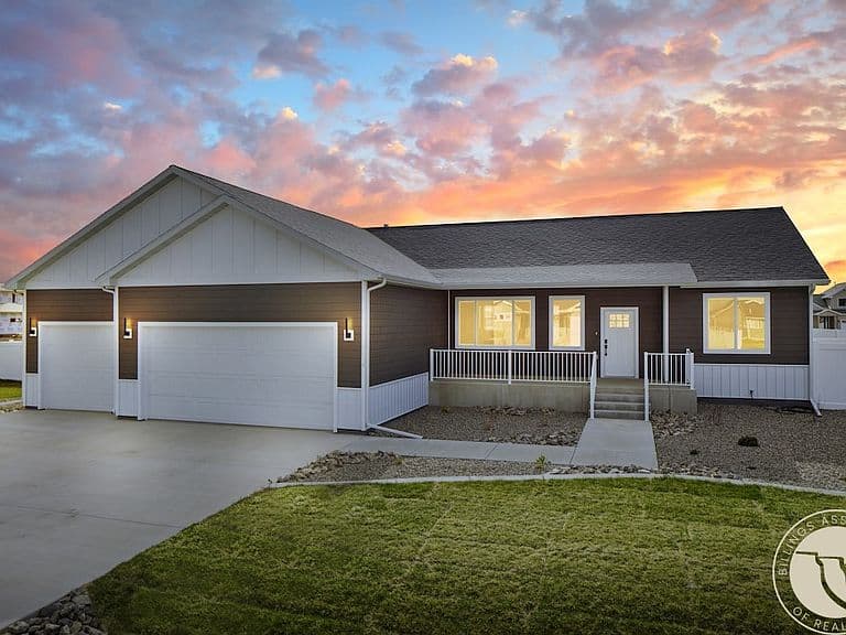 2534 Jessica St photo 1