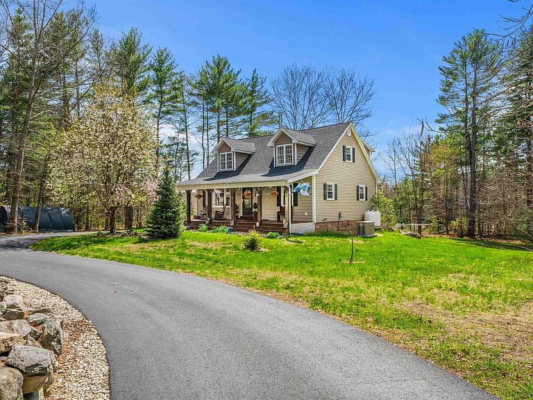 104 Joppa Road photo 2