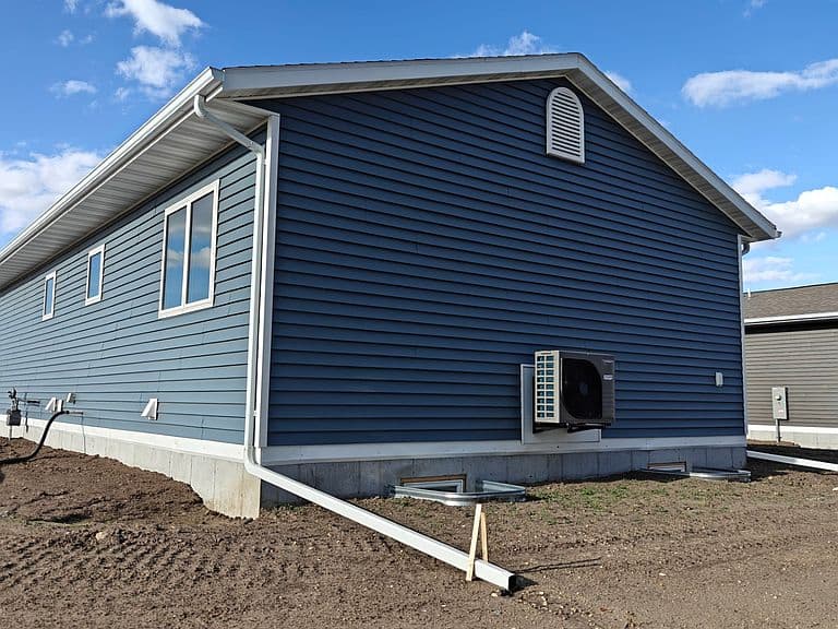 1525 Nagle Ln photo 4