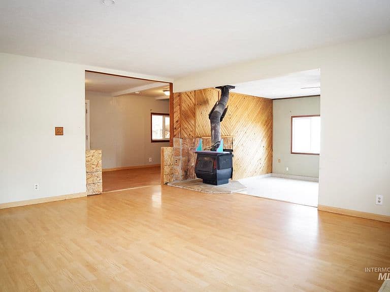 12629 S Sonora Ave photo 3