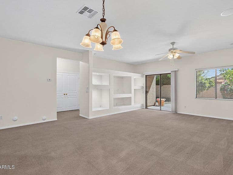 16195 W WATSON Lane photo 4