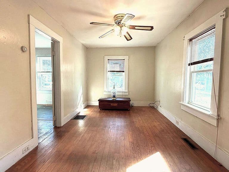 87 Pinehurst Avenue photo 5