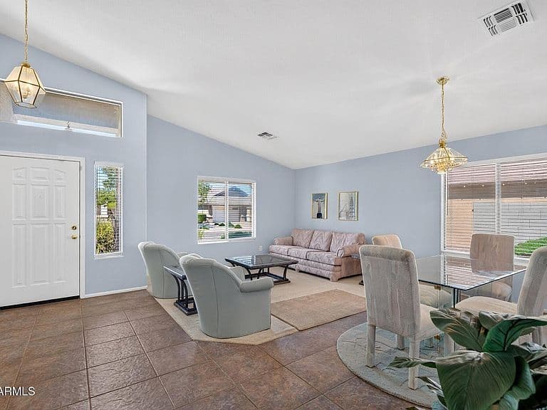 687 E PALOMINO Way photo 5