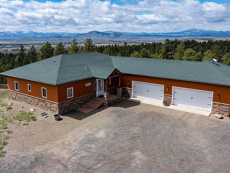 6520 Noble Ln photo 2