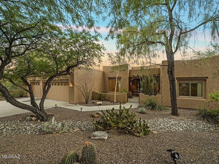 11667 N La Tanya Dr photo 1