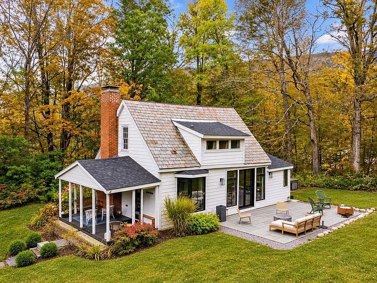 3936 North Road photo 1