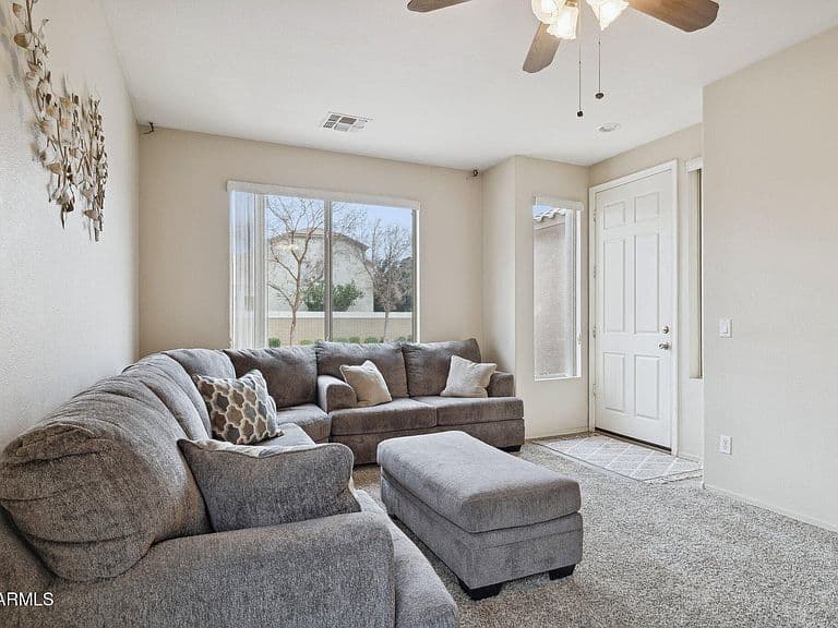 944 S Porter St photo 4