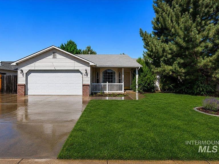512 S Valley Dr photo 2