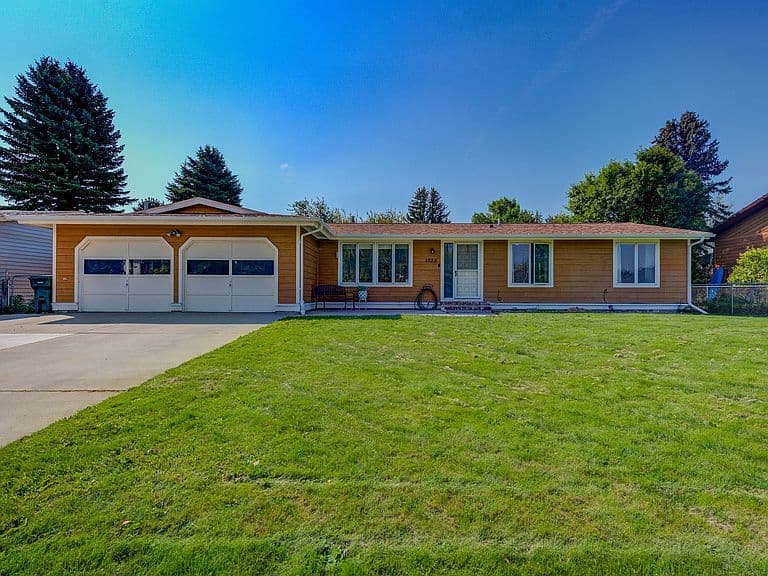1525 Bighorn Rd photo 1