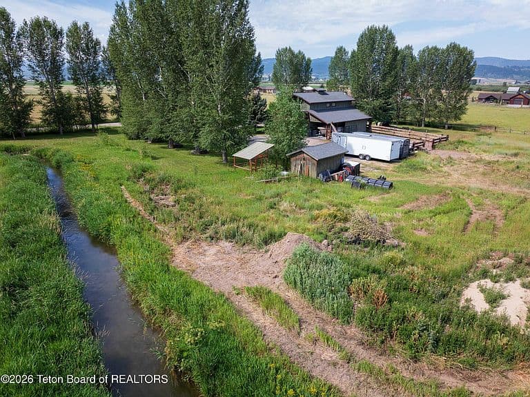 268 River Ranch Loop photo 3