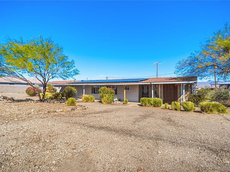 1684 Monte Vista Dr photo 2