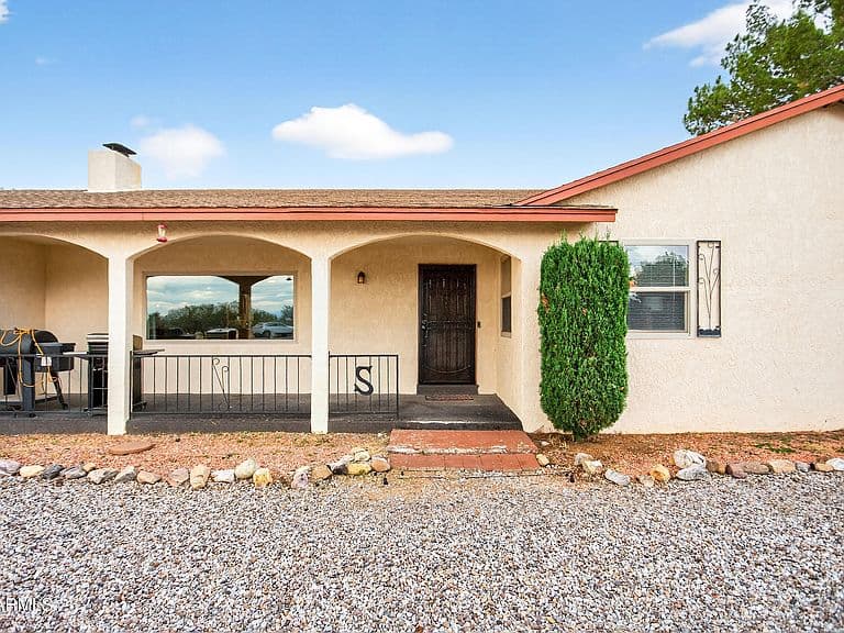 2602 E KIOWA Street photo 5