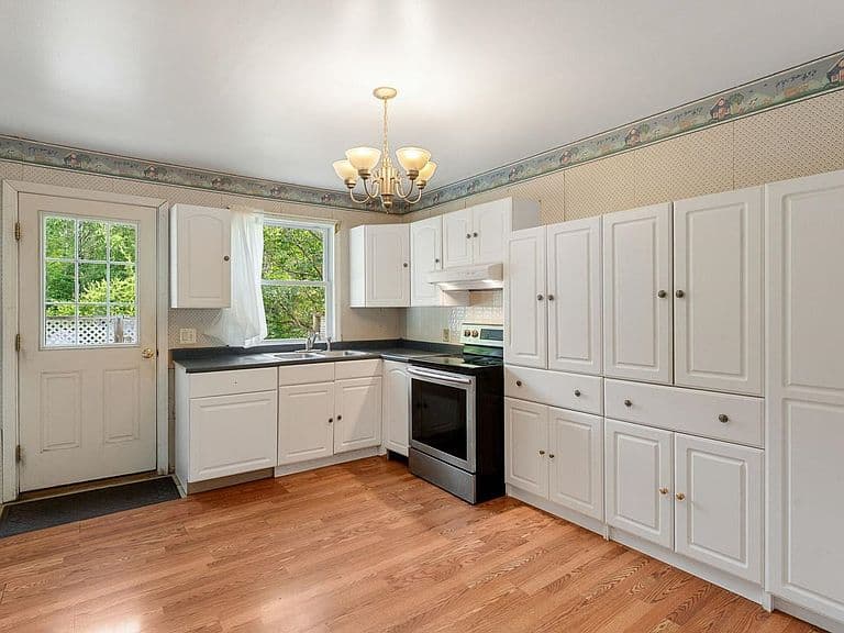 121 Westford Road photo 4