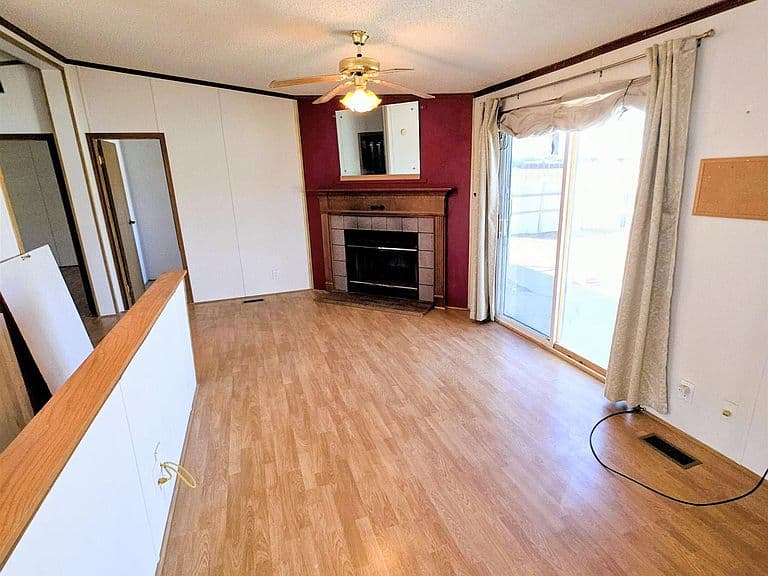 6810 Elmwood Ave photo 4