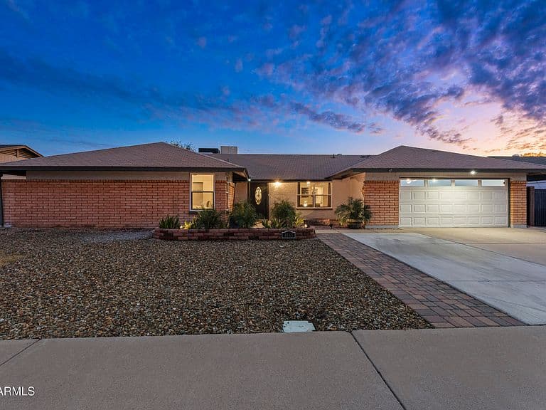 4145 W MEADOW Drive photo 3