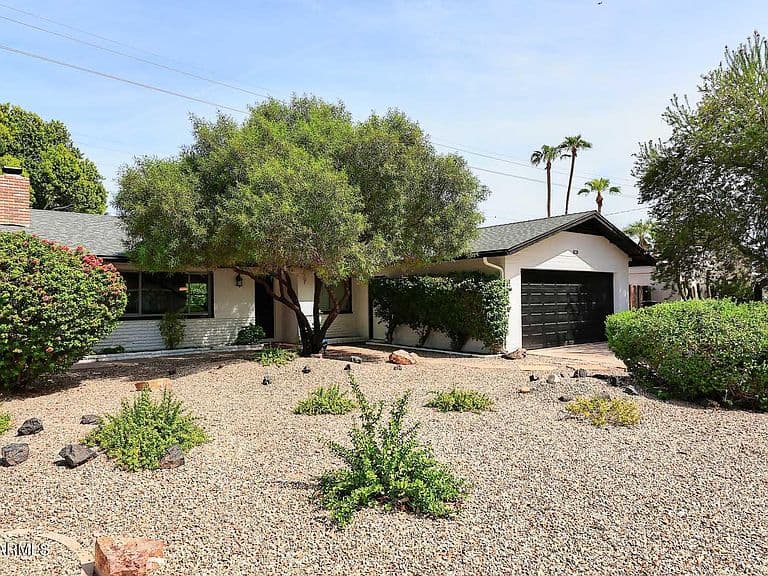 8238 E VISTA Drive photo 2