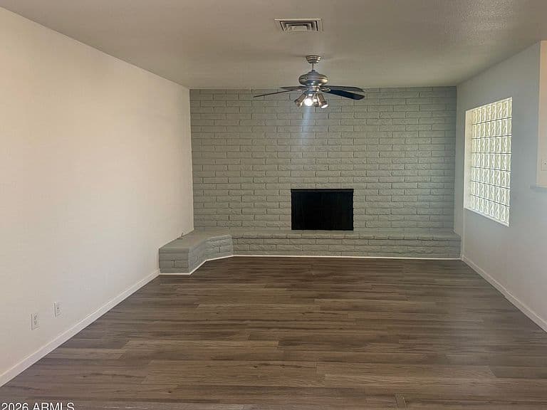 3216 W PEORIA Avenue photo 4
