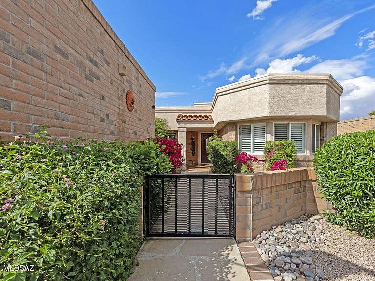 940 W Rio Magdalena photo 1