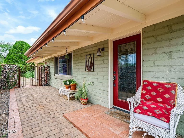 1355 E Placita Rebecca photo 1