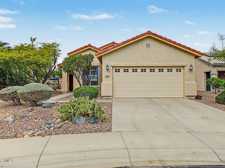 22636 W MOONLIGHT Path photo 1