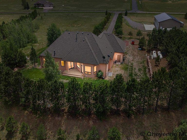 2280 Hugh Glass Trl photo 3
