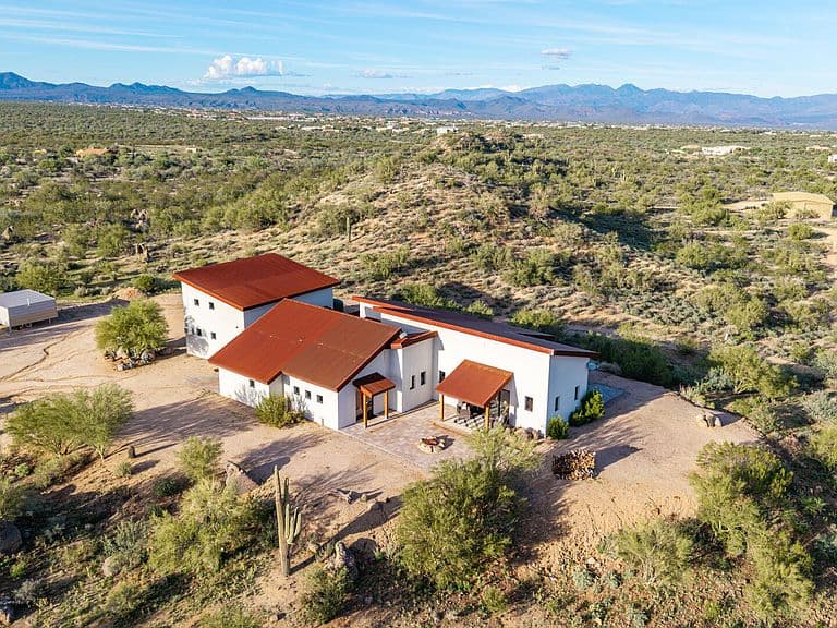 13420 E Jomax Road photo 1
