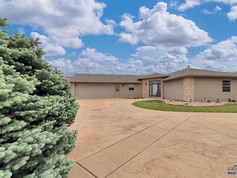 3626 City View Dr photo 1