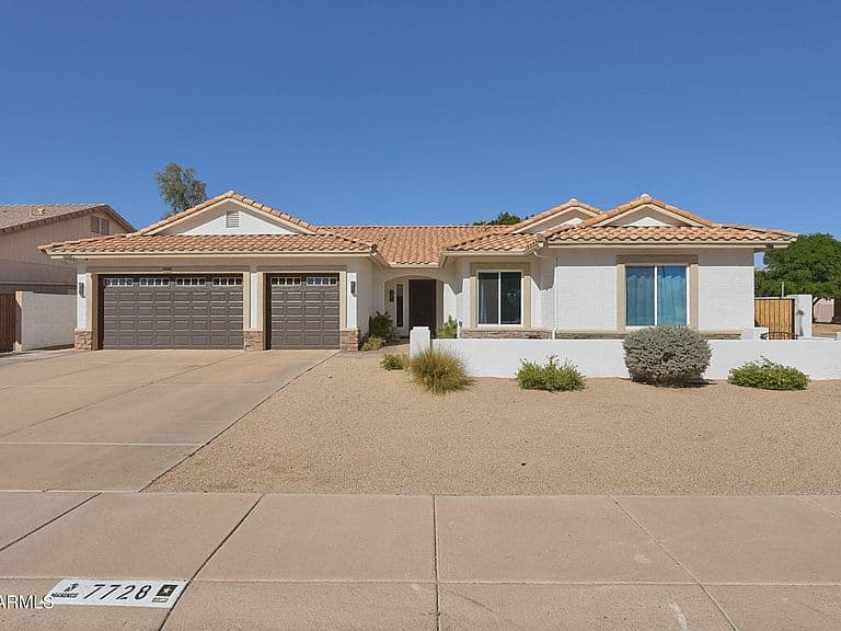 7728 W MAUI Lane photo 1