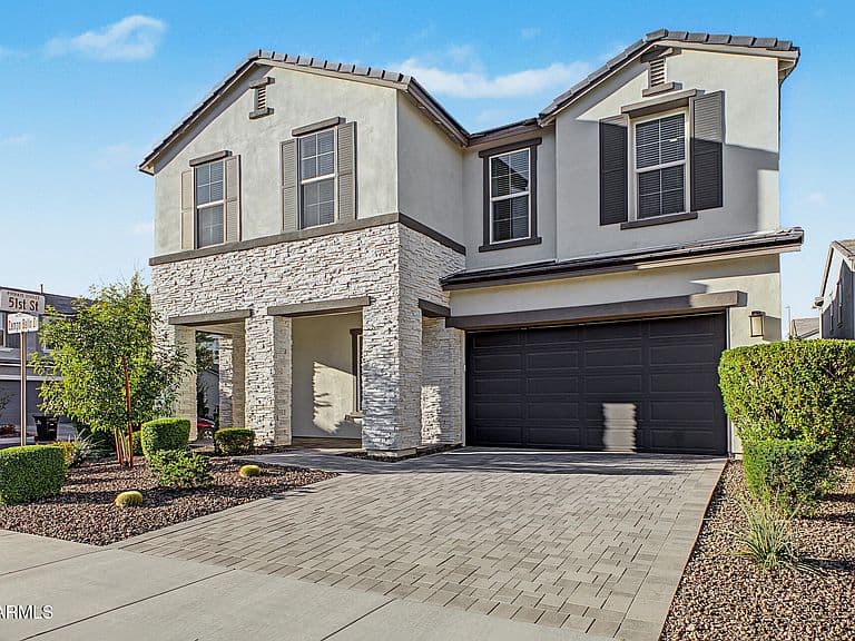 5110 E CAMPO BELLO Drive photo 2
