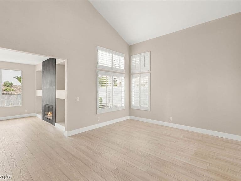 1870 Desert Forest Way photo 4