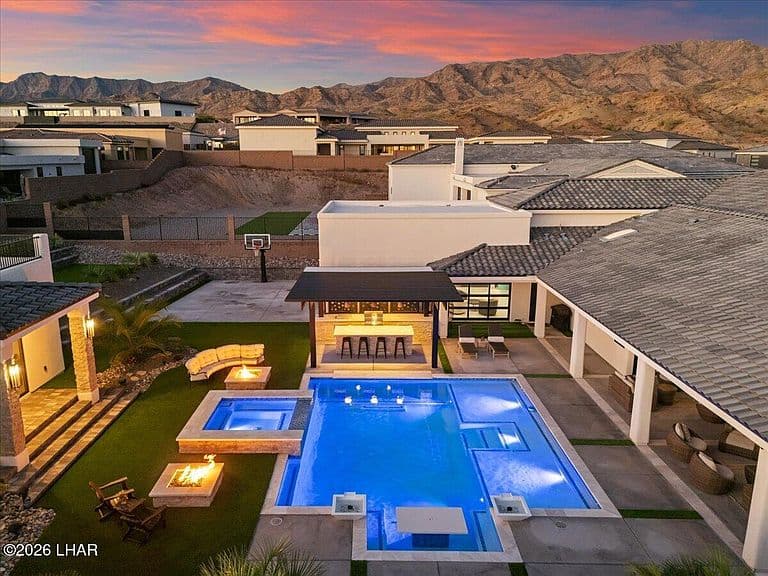 6282 Avienda De Las Colinas photo 5