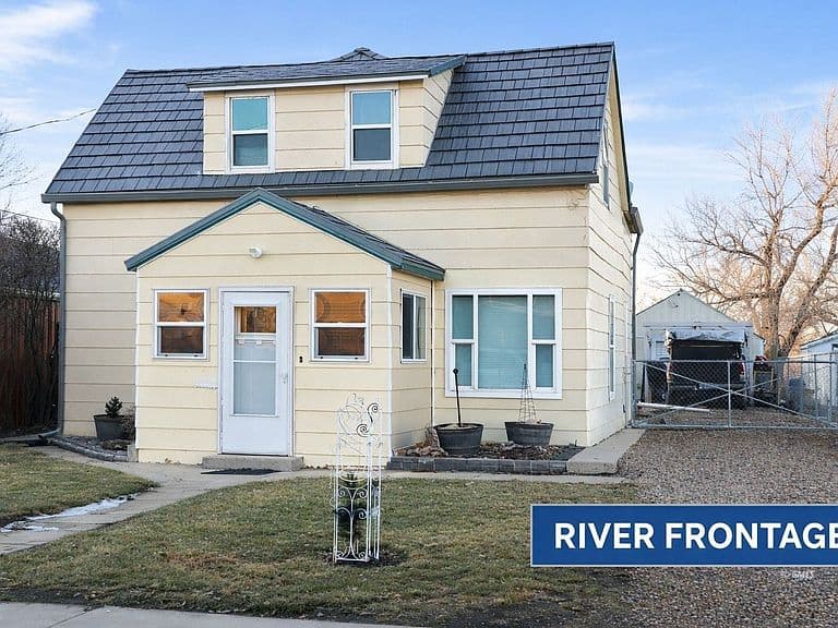 313 N River Ave photo 2