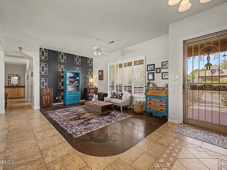 1723 E DOLORES Road photo 5