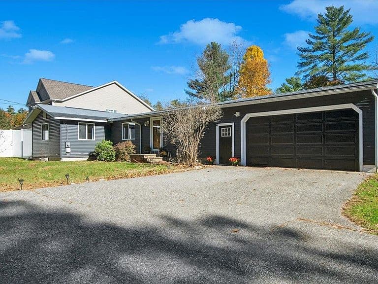 37 Sandhill Road photo 1