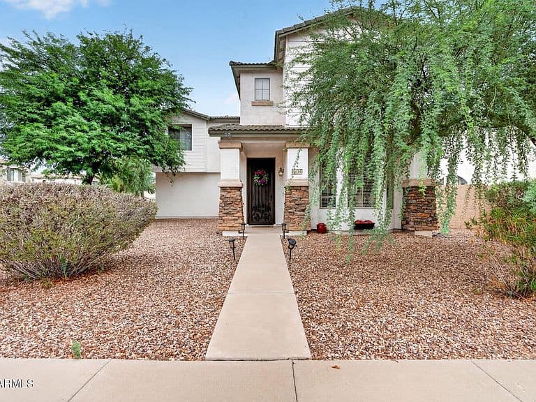 3634 E SUNDANCE Avenue E photo 2