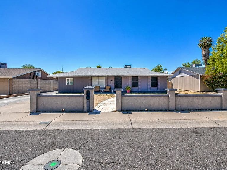 3642 N 72nd Drive photo 3