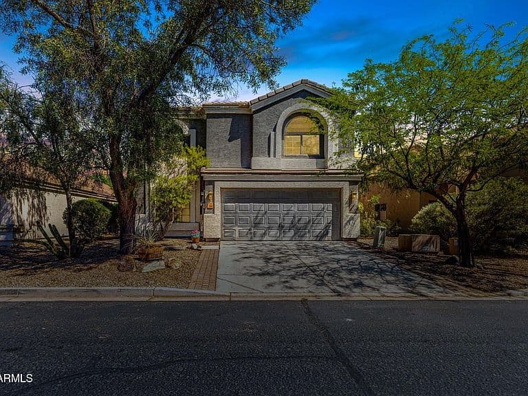 23649 N DESERT Drive photo 1