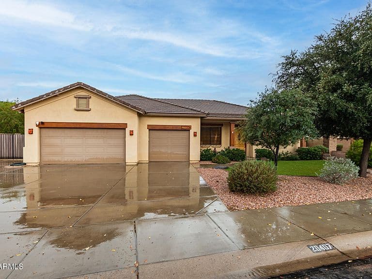 20407 E BRONCO Drive photo 2