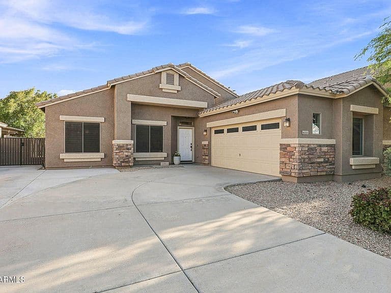 16551 W JACKSON Street photo 2