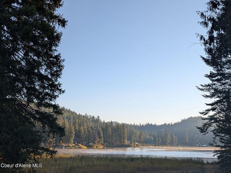 447 S Beaver Lake Rd photo 3