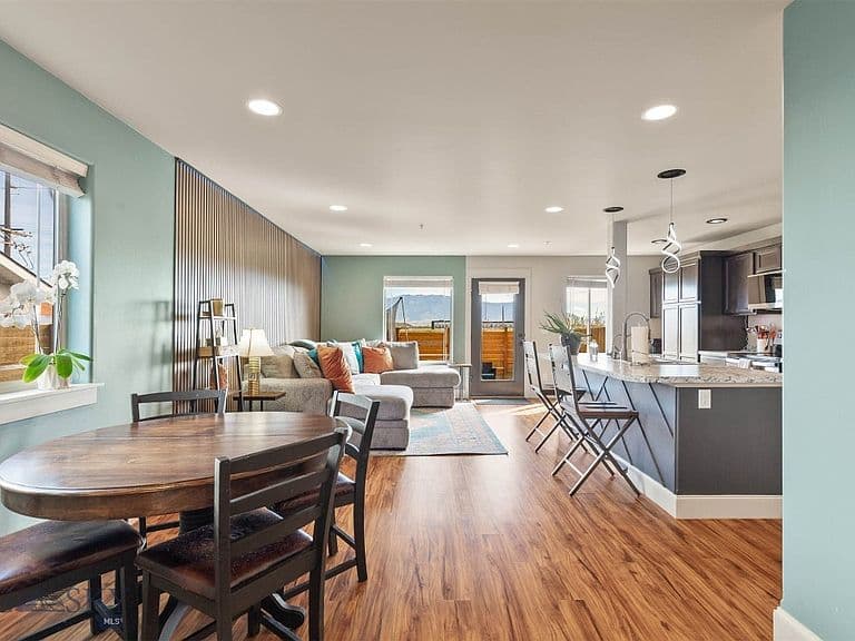 22 Skyscape Dr photo 2