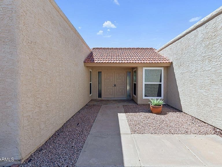 9602 E SHERWOOD Way photo 5