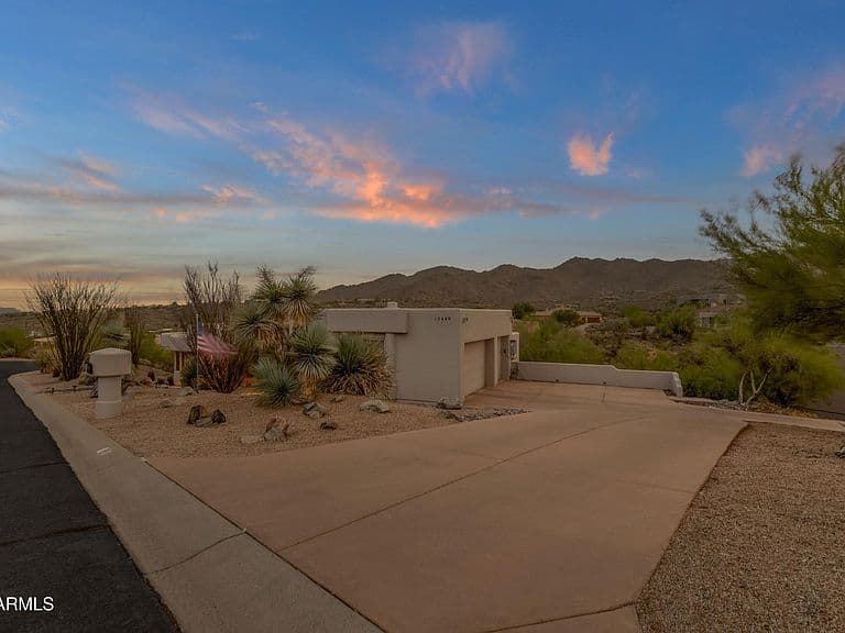 15440 N CABRILLO Drive photo 5