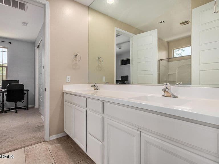 2753 S 85TH Way photo 5