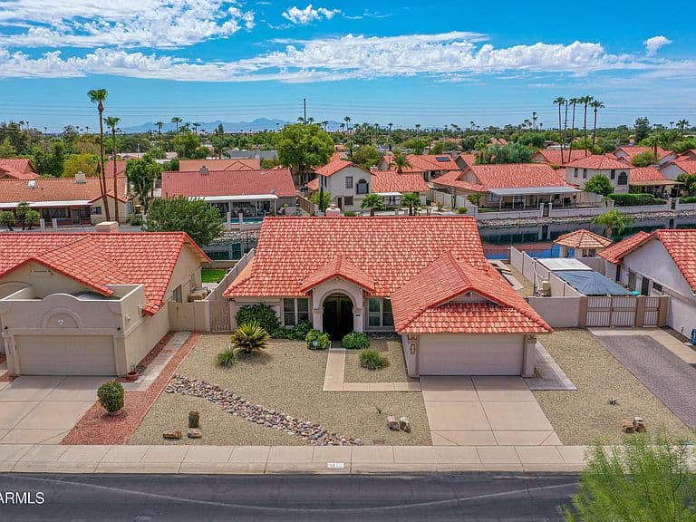 7615 W JULIE Drive photo 5