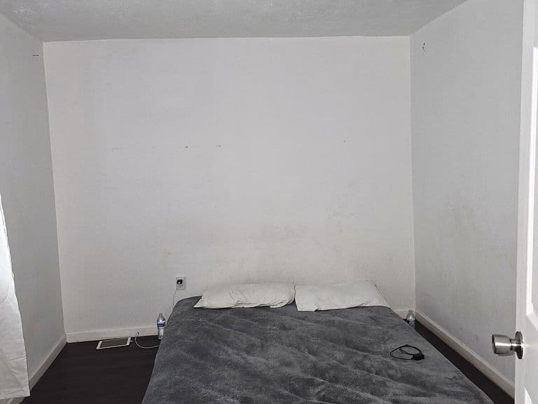 2422 W HADLEY Street photo 4