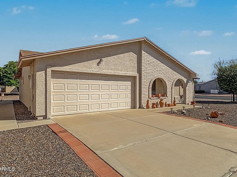 7962 E FLORENCE Avenue photo 2