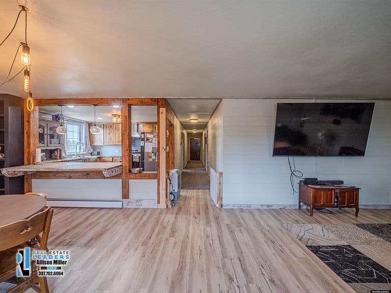 1400 S Forest Dr photo 4