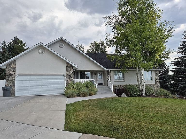 449 Billies Cir photo 2